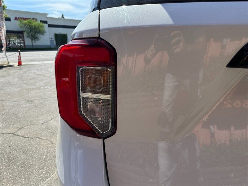 Used 2020 Ford Explorer ST w/ ST Street Pack AWD/4WD image 13