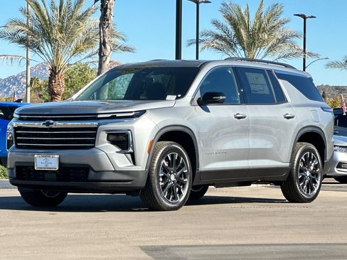 New 2026 Chevrolet Traverse LT w/ Sun and Wheel Package image 8