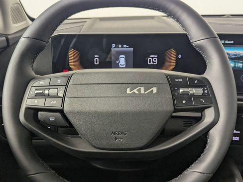 New 2026 Kia Sportage EX FWD image 16
