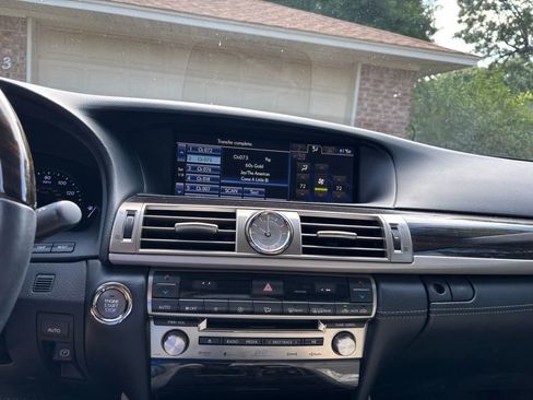 Used 2014 Lexus LS 460 w/ Comfort Package RWD image 8