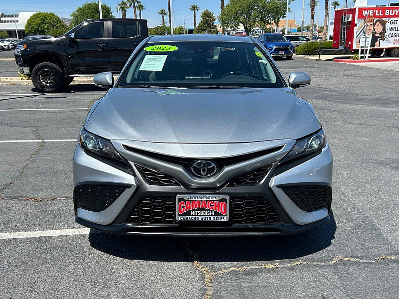 Used 2023 Toyota Camry SE FWD image 5
