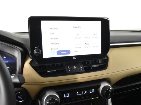 Used 2024 Toyota RAV4 Limited image 26