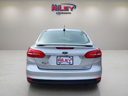 Used 2017 Ford Focus SE image 4