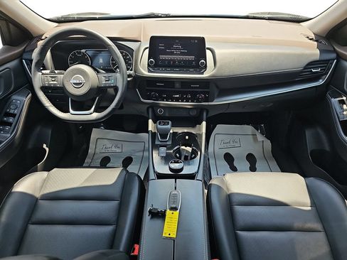 Used 2023 Nissan Rogue SV w/ SV Premium B Package AWD/4WD image 13