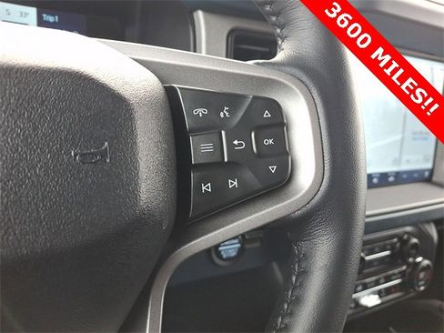 Used 2024 Ford Bronco Outer Banks image 23