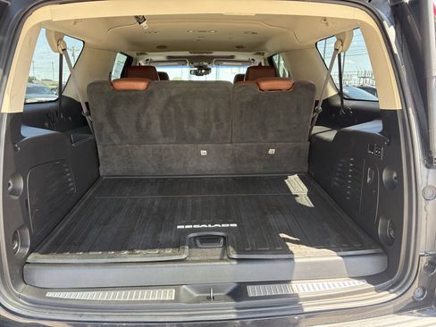 Used 2015 Cadillac Escalade ESV Luxury RWD image 11