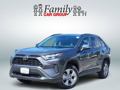 Used 2025 Toyota RAV4 XLE image 1