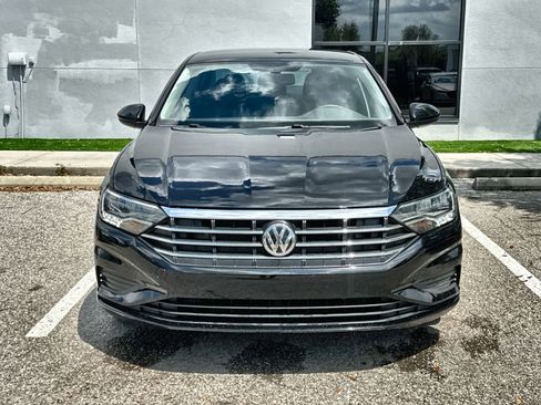 Used 2020 Volkswagen Jetta SE w/ SE Cold Weather Package image 13