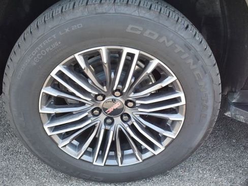 Used 2025 GMC Yukon Elevation AWD/4WD image 53