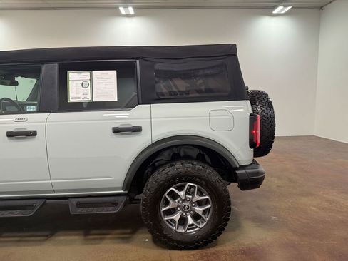Used 2023 Ford Bronco Badlands AWD/4WD image 36