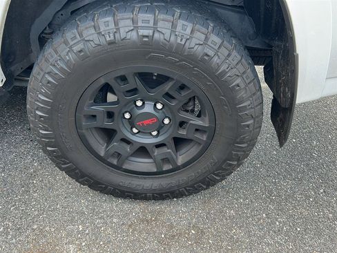 Used 2024 Toyota 4Runner TRD Off-Road Premium w/ Moonroof Package AWD/4WD image 11