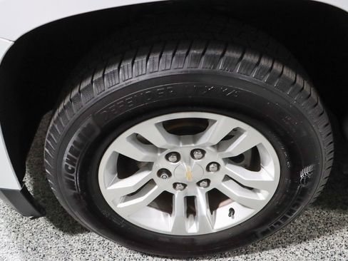 Used 2018 Chevrolet Suburban LT w/ Texas Edition Package image 11