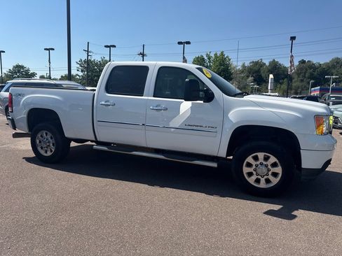 Used 2014 GMC Sierra 2500 Denali AWD/4WD image 11