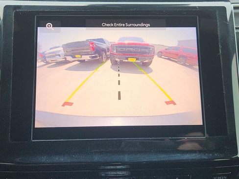 Used 2022 Jeep Grand Cherokee L Laredo RWD image 14