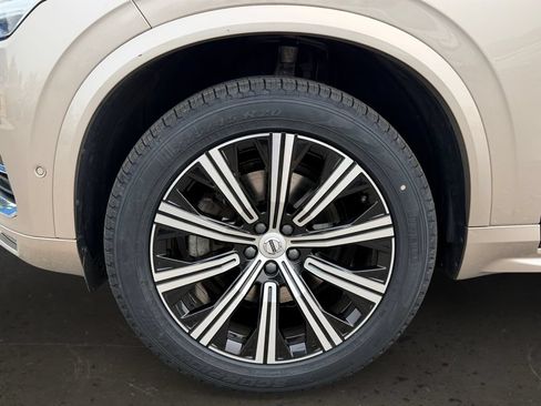 Certified 2023 Volvo XC90 B6 Plus AWD/4WD image 27