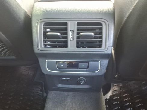 Used 2025 Audi Q5 e Premium Plus image 13