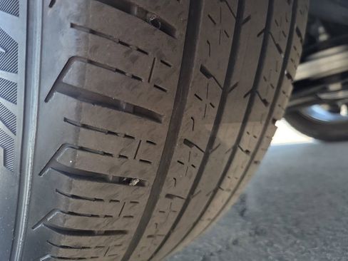 Used 2022 Nissan Rogue SV image 29