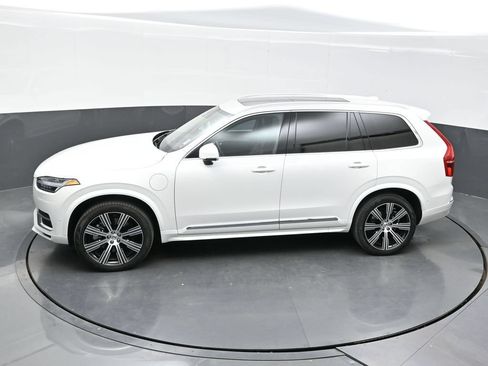 Used 2025 Volvo XC90 T8 Plus w/ Protection Package Premier AWD/4WD image 37