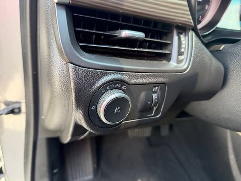Used 2020 Buick Envision Preferred FWD image 14