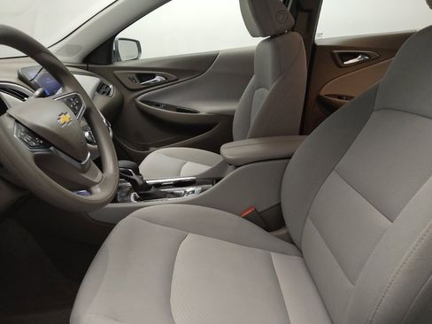 Used 2025 Chevrolet Malibu LT image 17