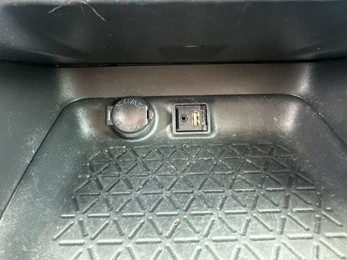 Used 2019 Toyota RAV4 LE w/ All Weather Liner Package AWD/4WD image 34