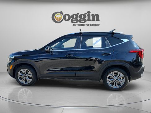 Used 2024 Kia Seltos S image 3