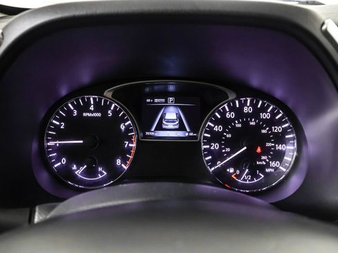 Used 2019 Nissan Pathfinder SL image 29