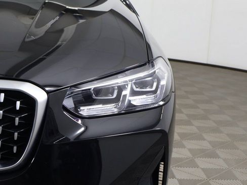 Used 2025 BMW X4 xDrive30i image 17