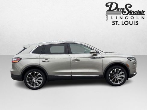 Certified 2023 Lincoln Nautilus Reserve image 2