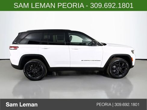 New 2025 Jeep Grand Cherokee Limited image 8