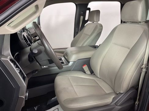 Used 2020 Ford Expedition XLT image 18