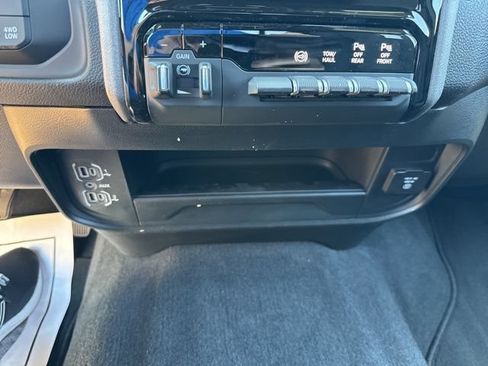 New 2026 RAM 3500 Tradesman AWD/4WD image 37