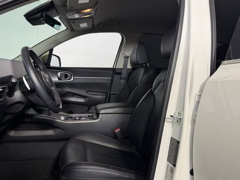 Used 2025 Kia Sorento EX AWD/4WD image 21