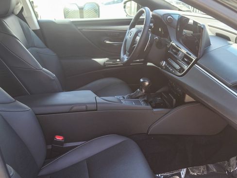 Used 2022 Lexus ES 350 w/ Premium Package FWD image 12