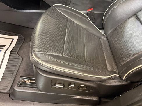 Used 2023 Cadillac Escalade Sport AWD/4WD image 19