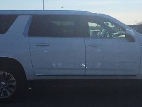 Used 2025 GMC Yukon XL Denali image 16