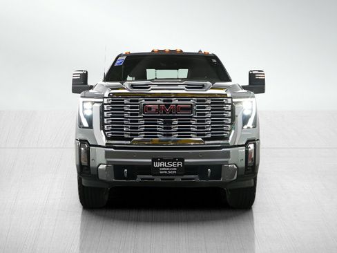 Used 2025 GMC Sierra 2500 Denali w/ Technology Package AWD/4WD image 8