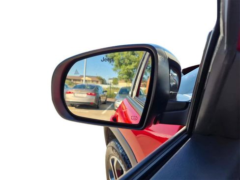 Used 2024 Jeep Compass Limited image 18