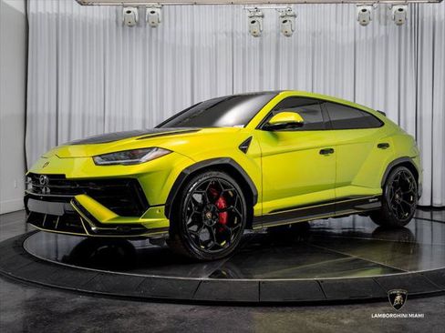Used 2023 Lamborghini Urus Performante AWD/4WD image 9