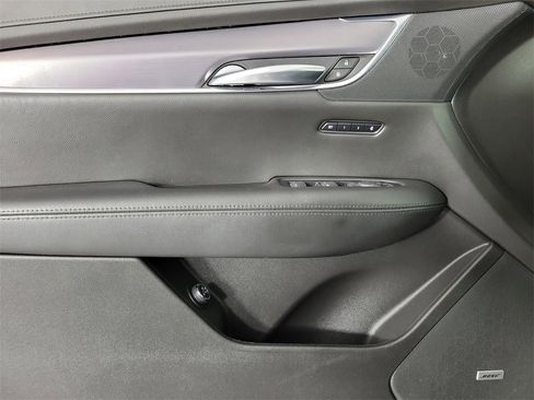 Used 2019 Cadillac XT5 Luxury image 19
