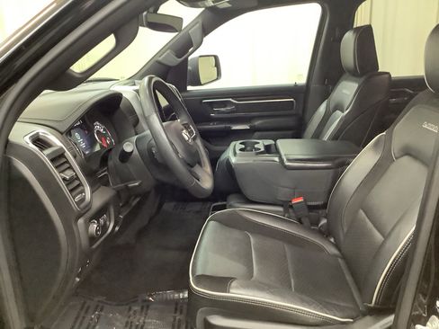 Used 2025 RAM 1500 Laramie AWD/4WD image 13