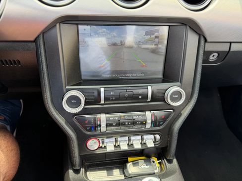 Used 2020 Ford Mustang Premium RWD image 23