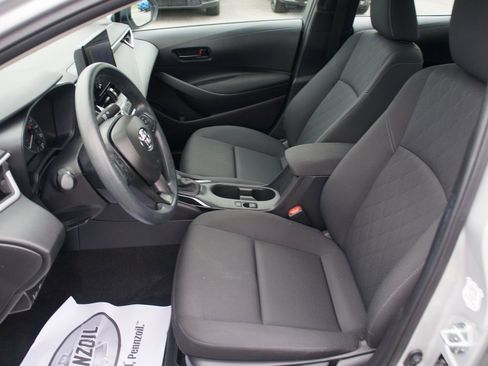 Used 2025 Toyota Corolla LE image 16