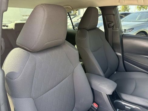 Used 2022 Toyota Corolla LE image 16