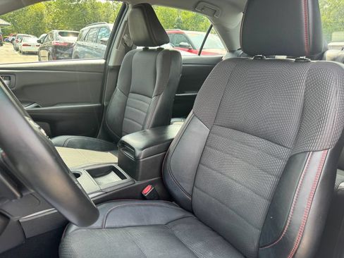 Used 2017 Toyota Camry SE FWD image 16