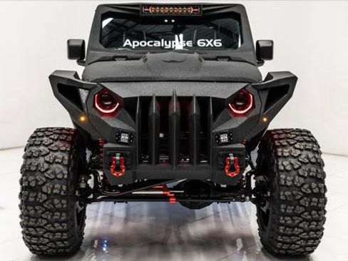 Used 2025 Jeep Gladiator Sport image 21