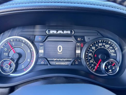 Used 2024 RAM 2500 Laramie AWD/4WD image 14