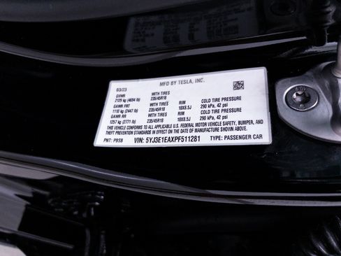 Used 2023 Tesla Model 3 Standard Range RWD image 34