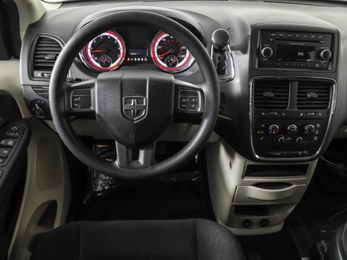 Used 2017 Dodge Grand Caravan SE w/ Power Window Group FWD image 36