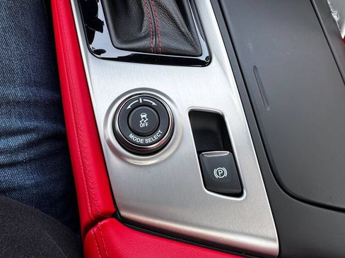 Used 2019 Chevrolet Corvette Z06 RWD image 26